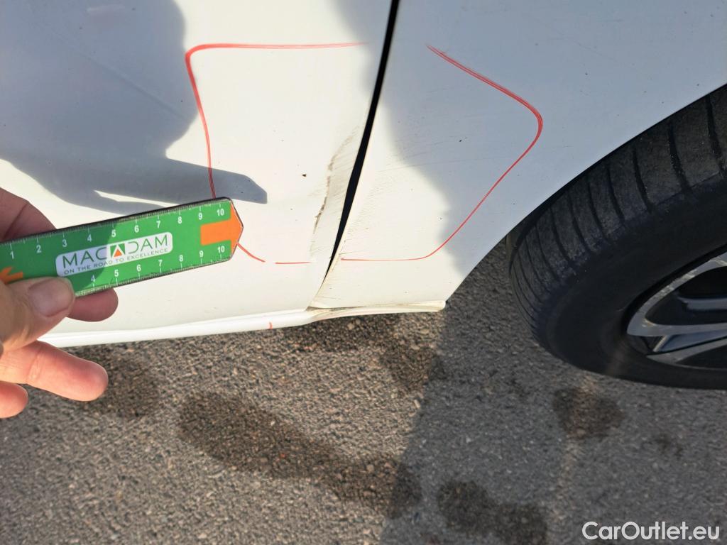  Citroen  Berlingo CITROEN  / 2018 / 5P / combi Talla M BlueHDi 100 S&S FEEL PACK (IND) #11