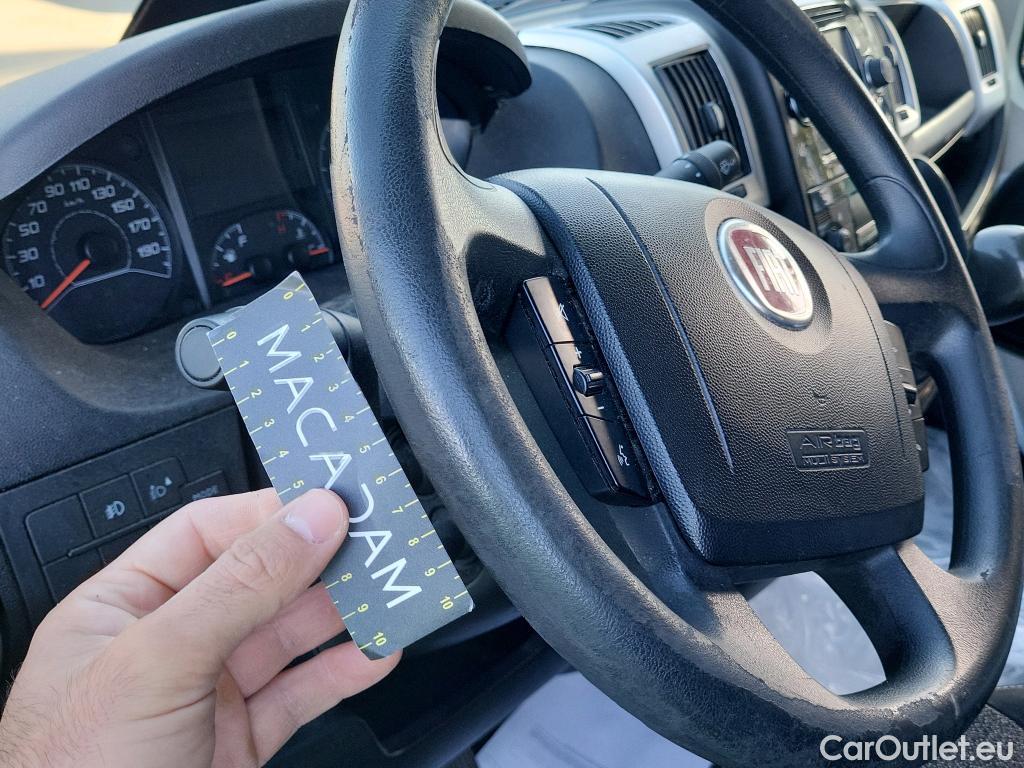  Fiat  Ducato FIAT  / 2014 / 4P / furgón 35 2.3 Multijet Furgón Largo Alto 96kW #72