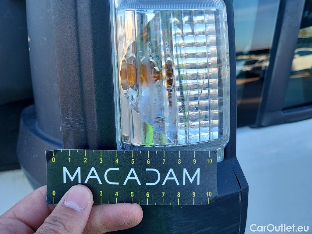  Fiat  Ducato FIAT  / 2014 / 4P / furgón 35 2.3 Multijet Furgón Largo Alto 96kW #68