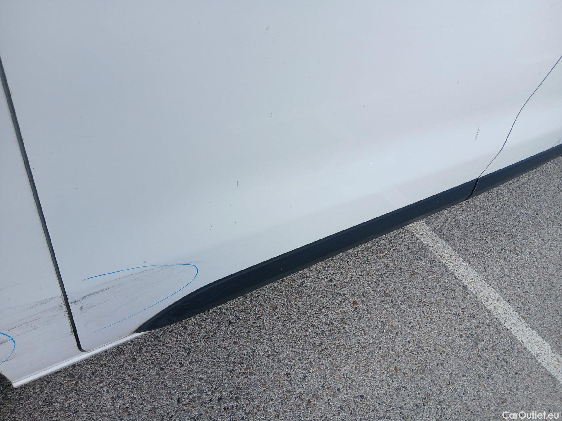  Citroen  Jumpy CITROEN  / 2016 / 4P / combi Combi Talla XL BlueHDi 120 S&S Confort #43