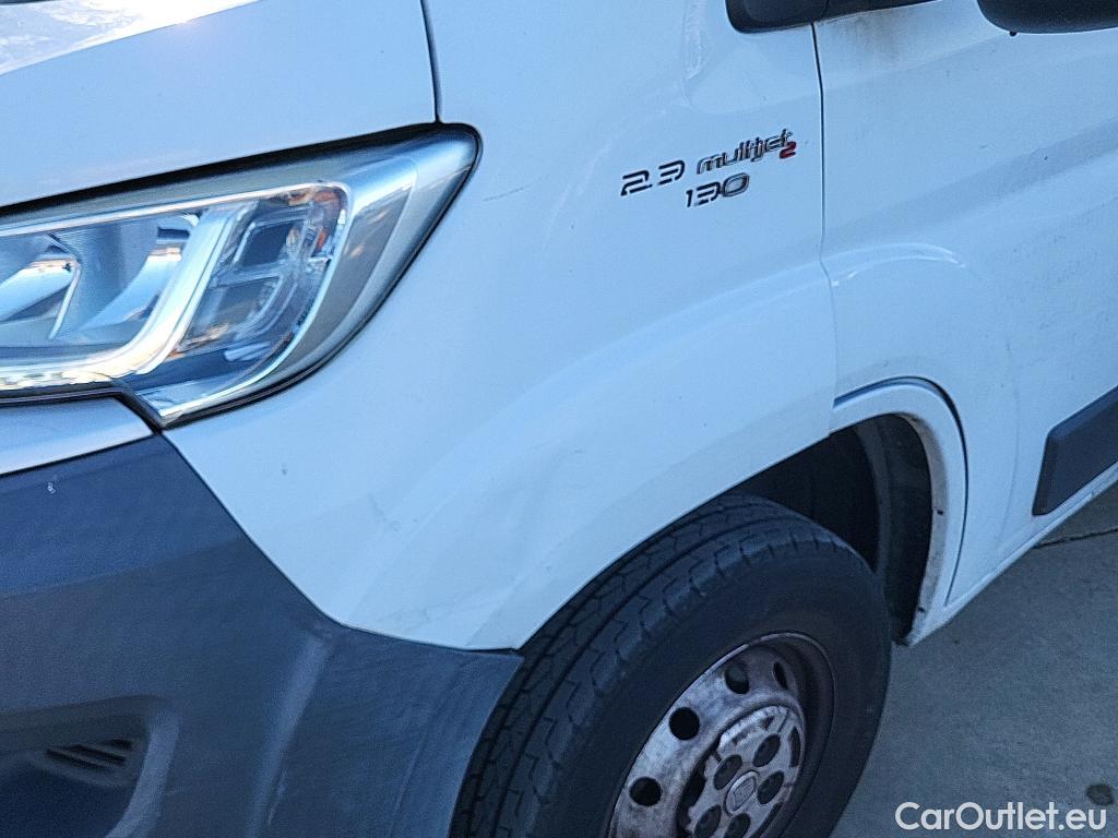  Fiat  Ducato FIAT  / 2014 / 4P / furgón 35 2.3 Multijet Furgón Largo Alto 96kW #40