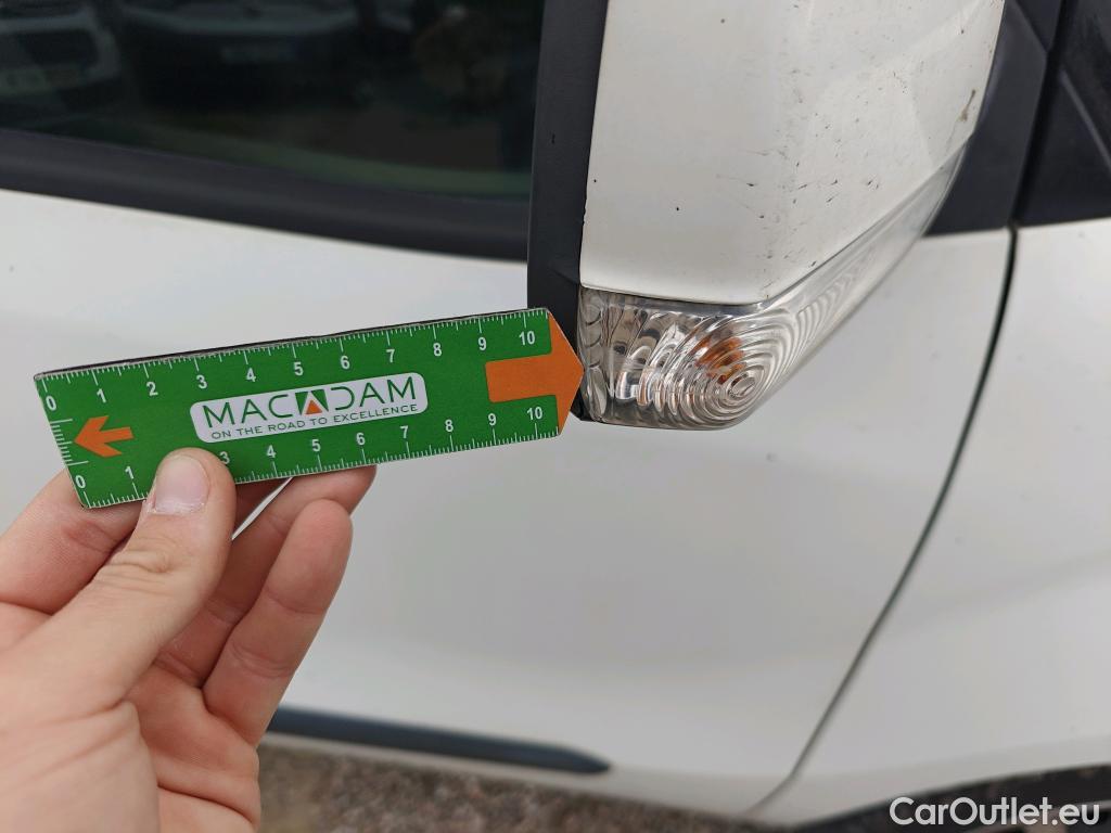  Fiat  Doblo FIAT Doblò Cargo/2015/4P/furgón derivado de turismo Cargo Maxi SX 1.6 Mjet 78kW (105CV) #33