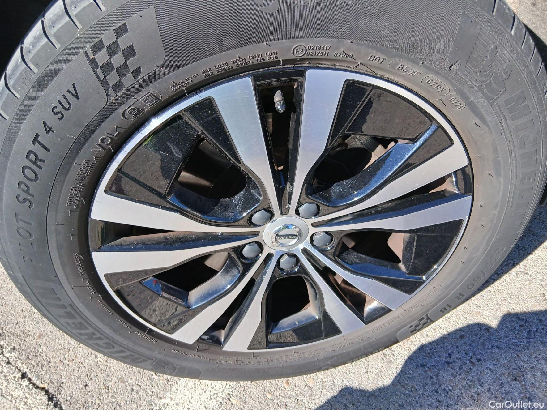  Volvo  XC60 VOLVO  / 2017 / 5P / todoterreno 2.0 T6 AWD Recharge R-Design Exp Auto #22