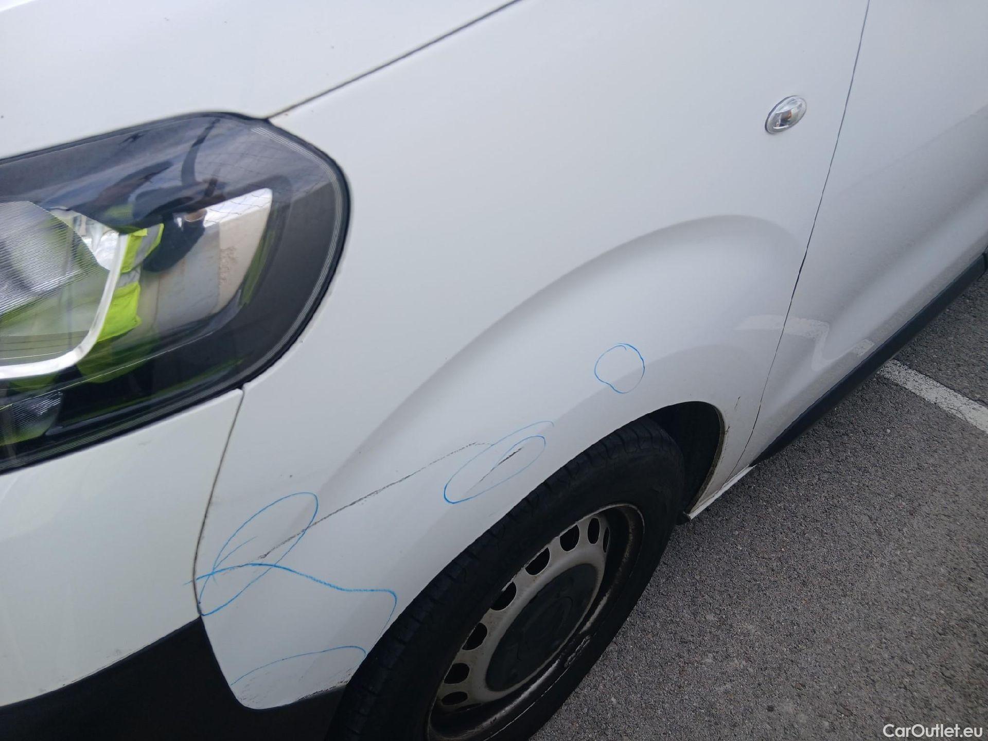  Citroen  Jumpy CITROEN  / 2016 / 4P / combi Combi Talla XL BlueHDi 120 S&S Confort #19