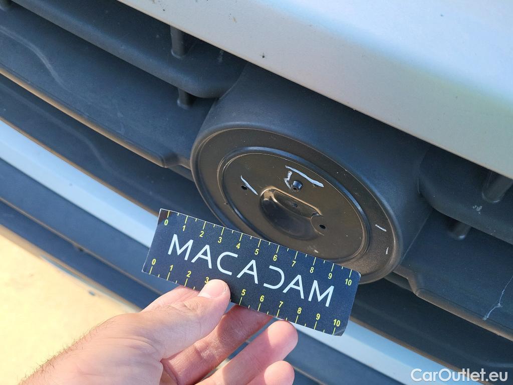  Fiat  Ducato FIAT  / 2014 / 4P / furgón 35 2.3 Multijet Furgón Largo Alto 96kW #64