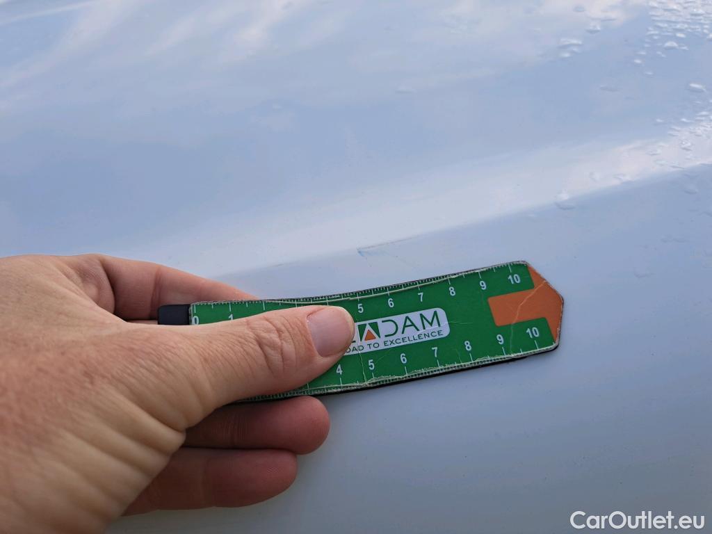  Citroen  Berlingo CITROEN  / 2018 / 4P / combi Talla M BlueHDi 100 S&S LIVE (AC) #27