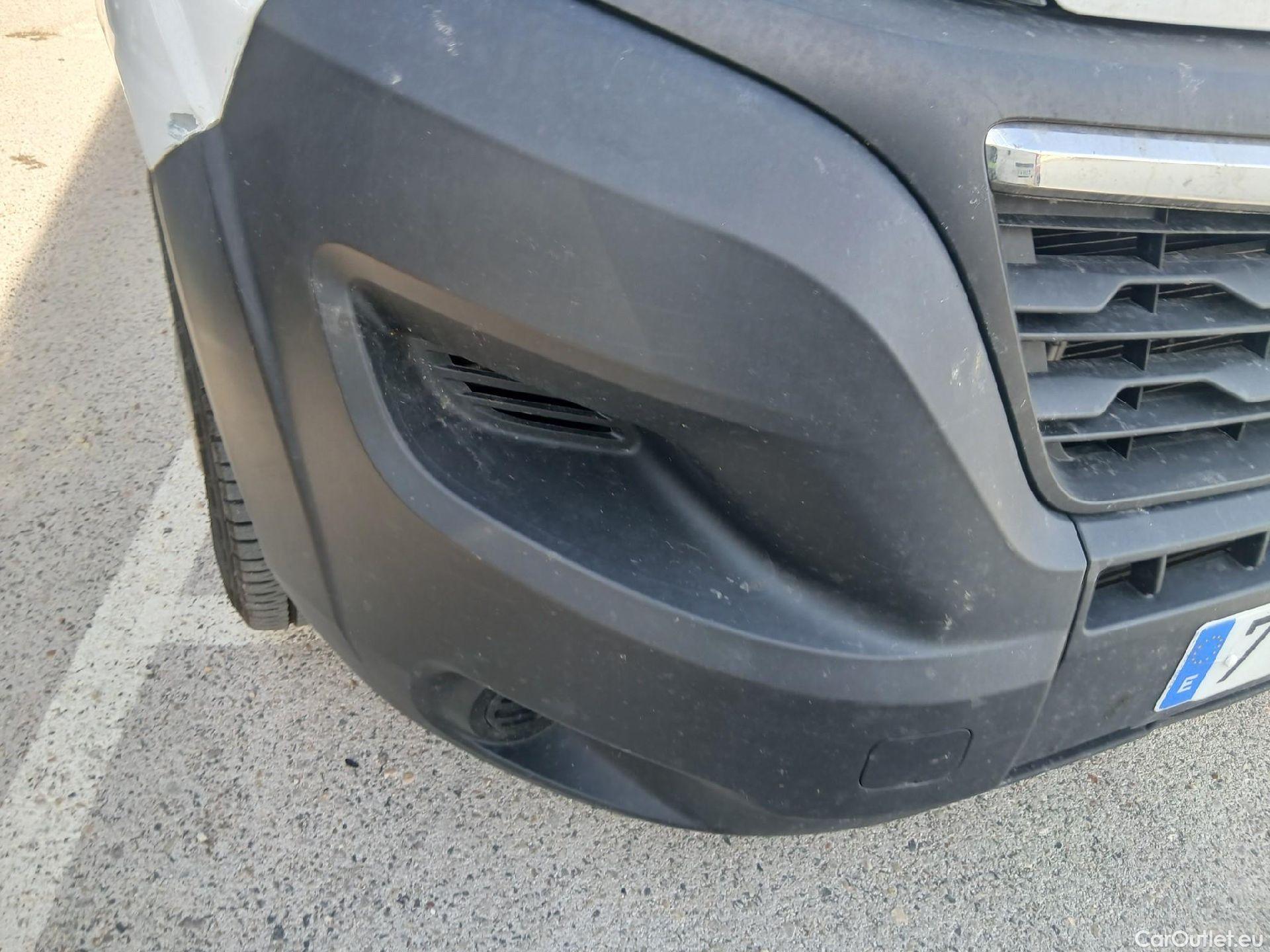  Opel  Movano OPEL  / 2021 / 4P / Furgón Base L2H2 3.5T 2.2 BHDi 88kW #25