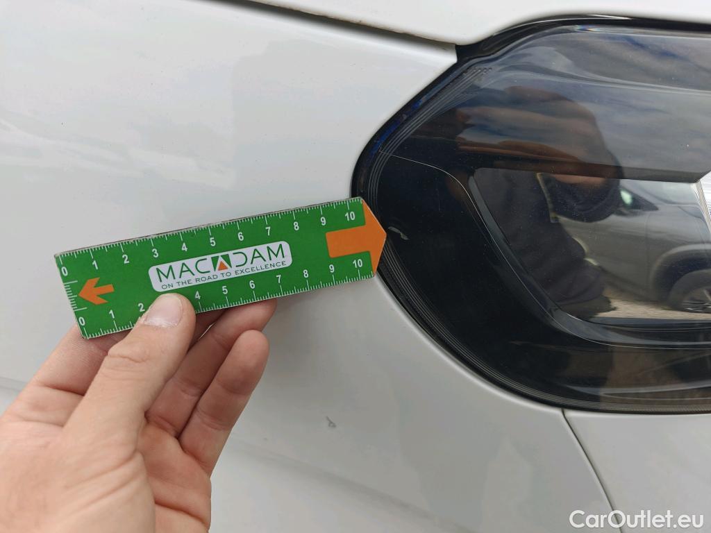  Opel  Vivaro OPEL  / 2019 / 4P / furgón 1.5 Diésel 74kW(100CV)M Std Exp #70