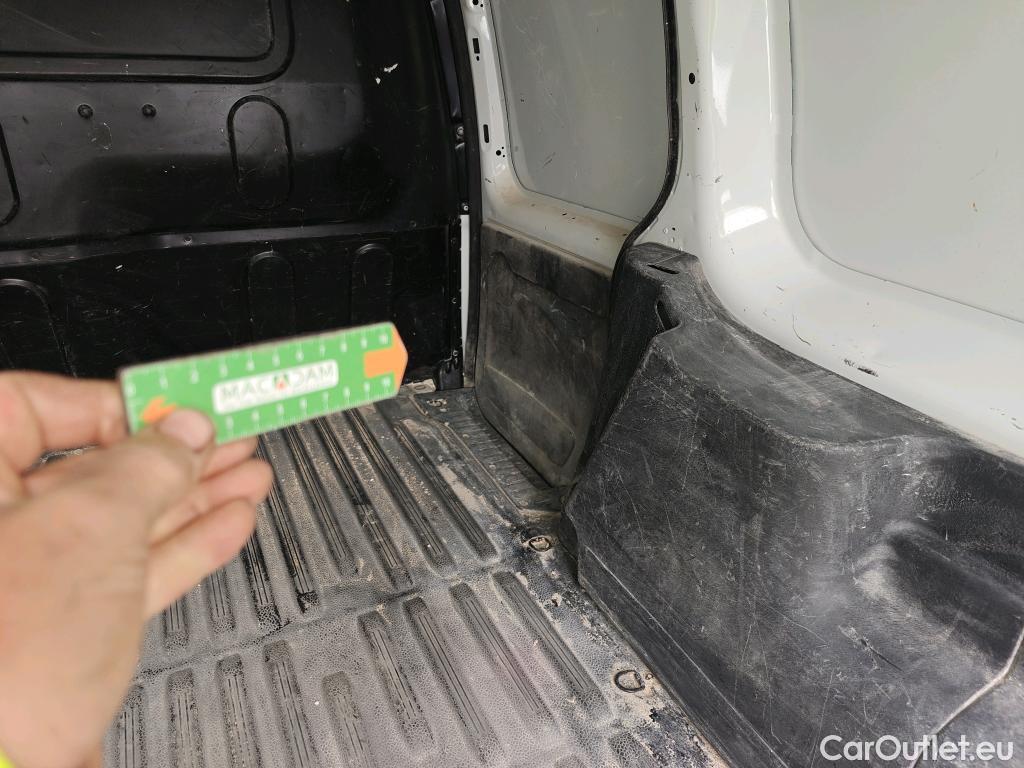  Nissan  NV200 NISSAN NV250 / 2019 / 4P / furgón 3pl 1.5dCi 70 kW (95 CV) L2H1 ÓPTIMA #75