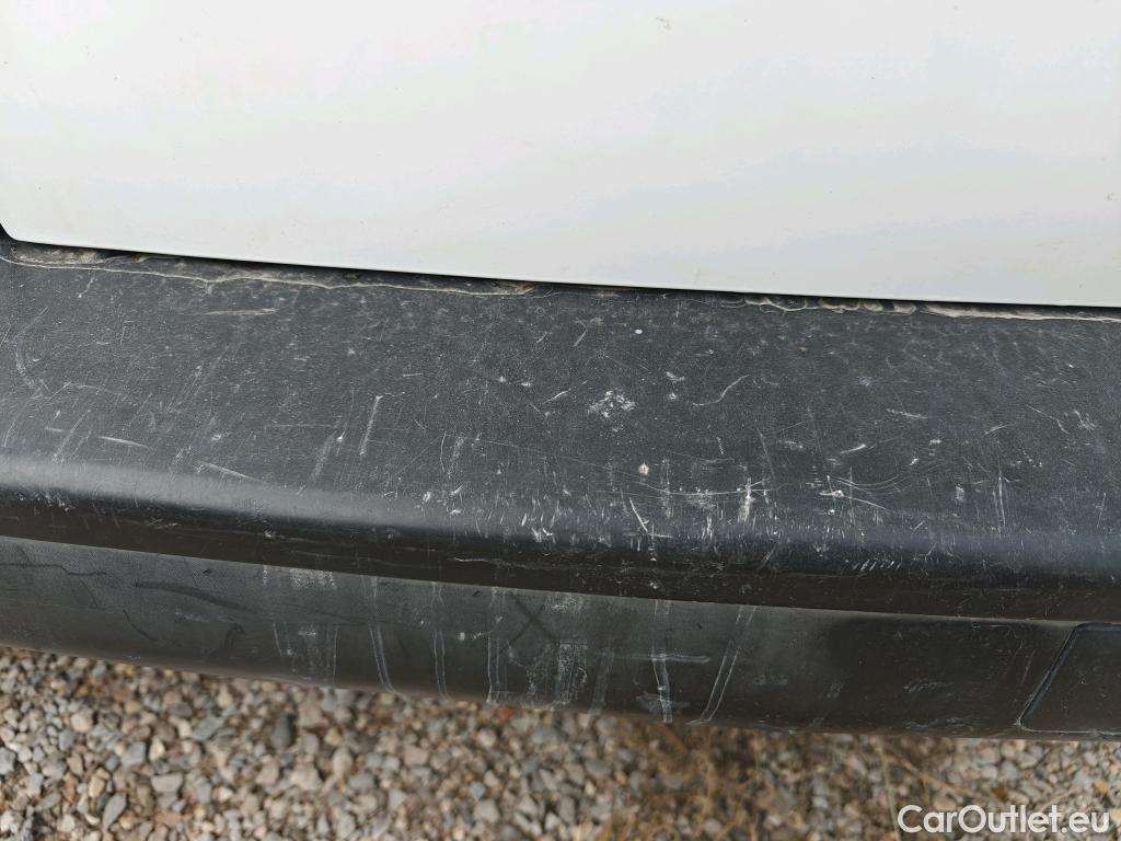  Opel  Vivaro OPEL  / 2019 / 4P / furgón 1.5 Diésel 74kW(100CV)M Std Exp #55