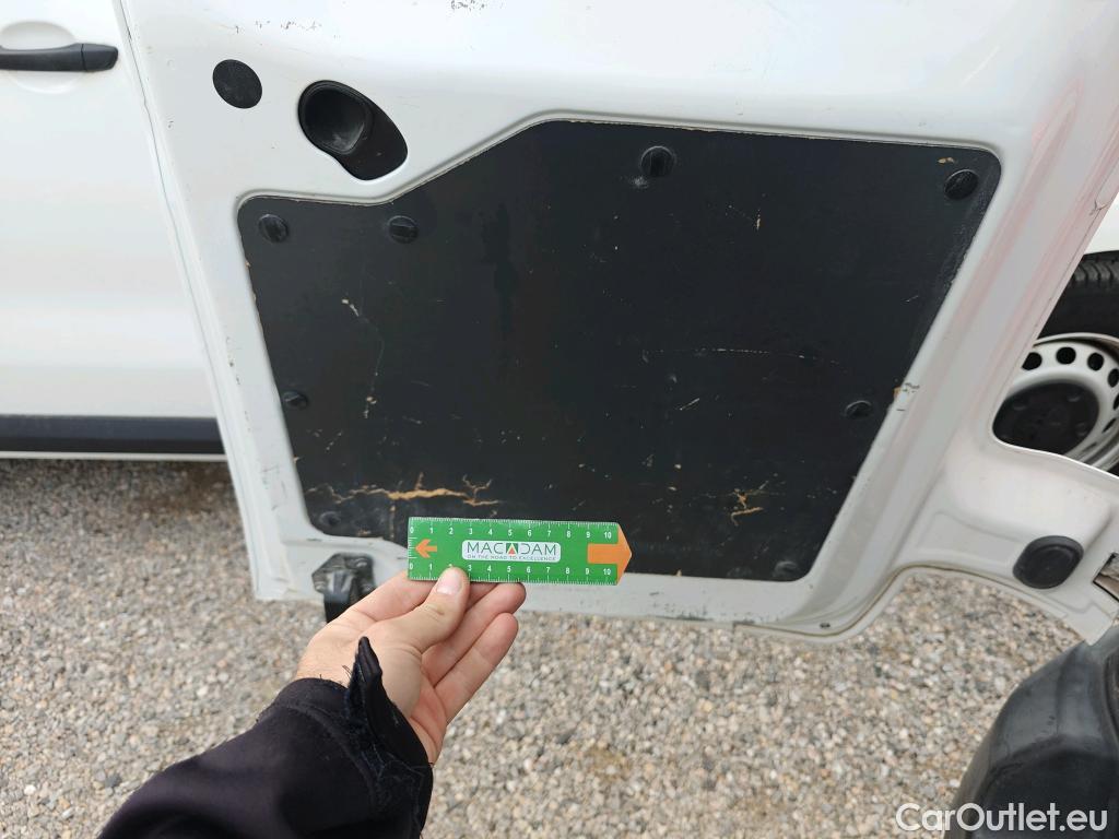  Opel  Vivaro OPEL  / 2019 / 4P / furgón 1.5 Diésel 74kW(100CV)M Std Exp #12