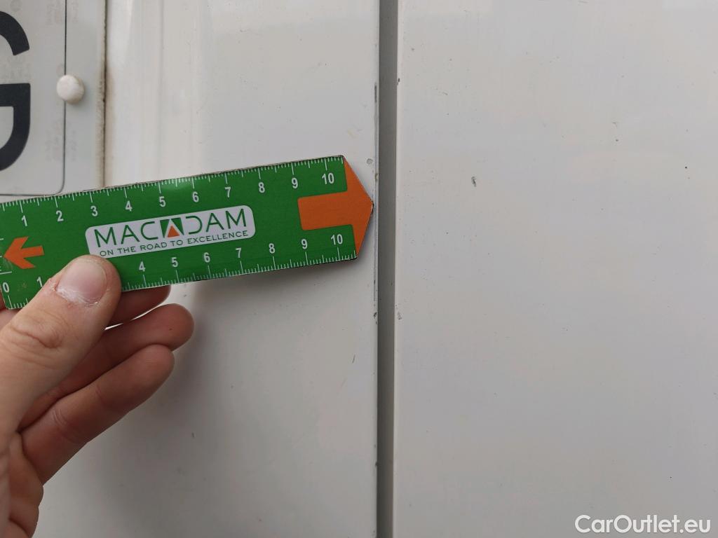  Opel  Vivaro OPEL  / 2019 / 4P / furgón 1.5 Diésel 74kW(100CV)M Std Exp #25