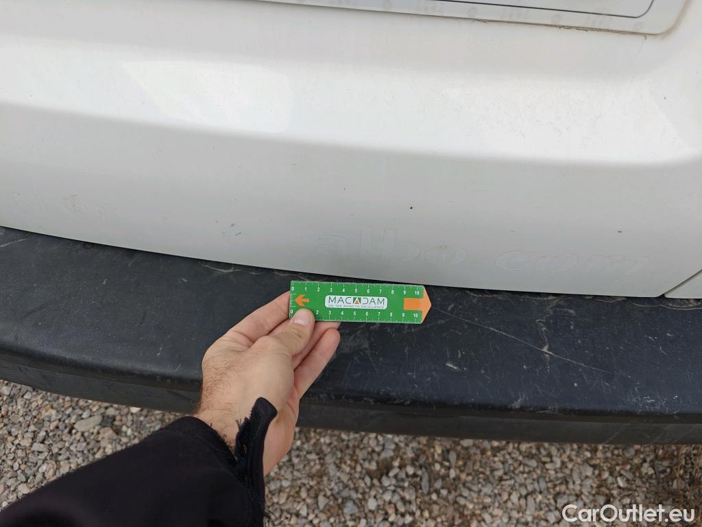  Opel  Vivaro OPEL  / 2019 / 4P / furgón 1.5 Diésel 74kW(100CV)M Std Exp #62