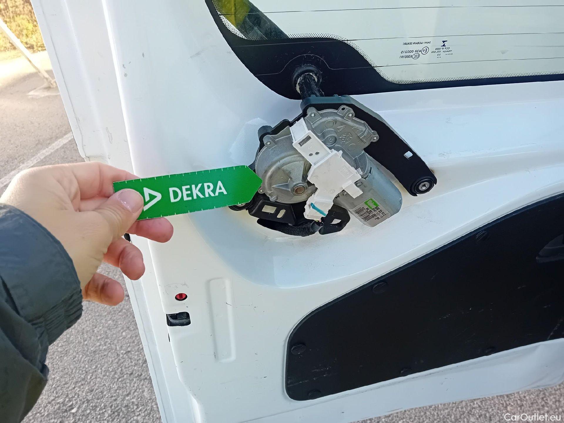  Opel  Combo OPEL  Life / 2018 / 4P / combi 1.5 TD 75kW (100CV) S/S Expression L (combi) (CX) #23