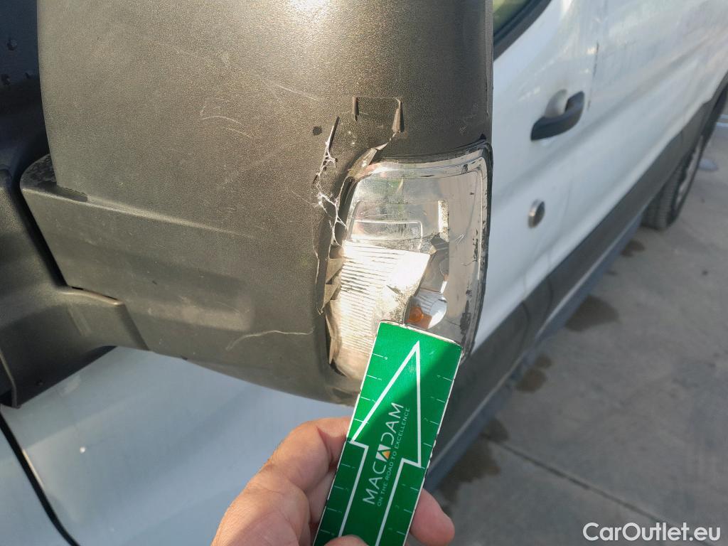  Ford  Transit FORD  / 2013 / 4P / furgón 350 96kW L3H2 Van Trend FWD MHEV #67