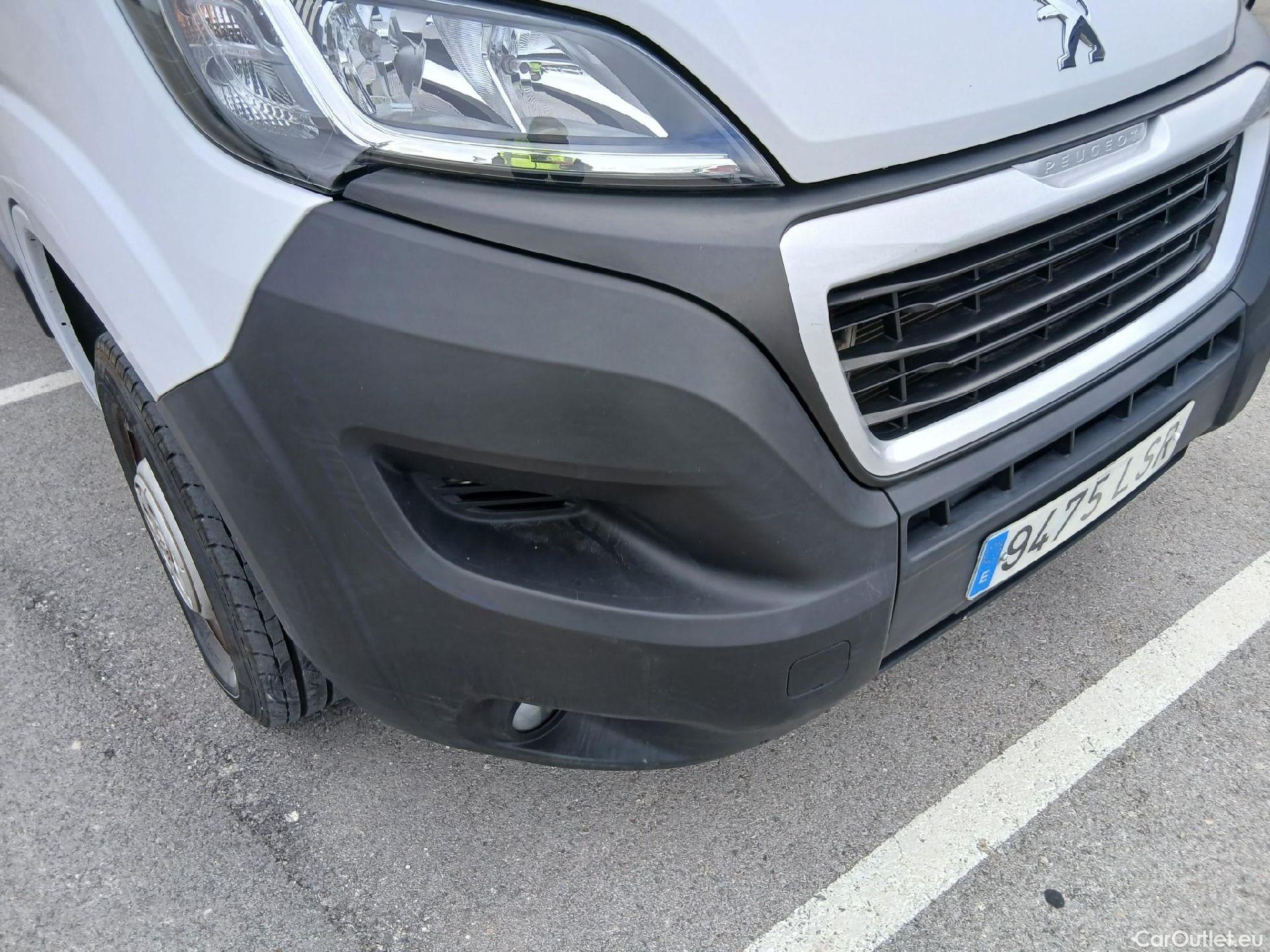  Peugeot  Boxer PEUGEOT  / 2014 / 4P / furgón 333 L2 H1 BHDI 103kW (140CV) S&S 6 V. M (AC) #22