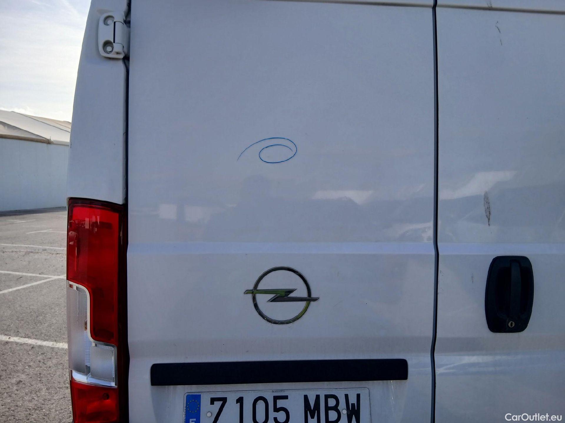  Opel  Movano OPEL  / 2021 / 4P / Furgón Base L2H2 3.5T 2.2 BHDi 88kW #34