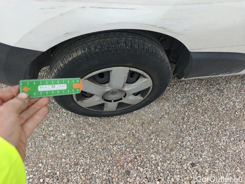  Nissan  NV200 NISSAN NV250 / 2019 / 4P / furgón 3pl 1.5dCi 70 kW (95 CV) L2H1 ÓPTIMA #62