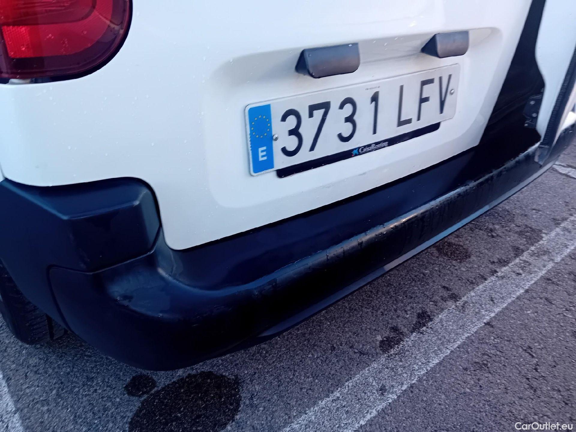  Opel  Combo OPEL  Life / 2018 / 4P / combi 1.5 TD 75kW (100CV) S/S Expression L (combi) (CX) #9