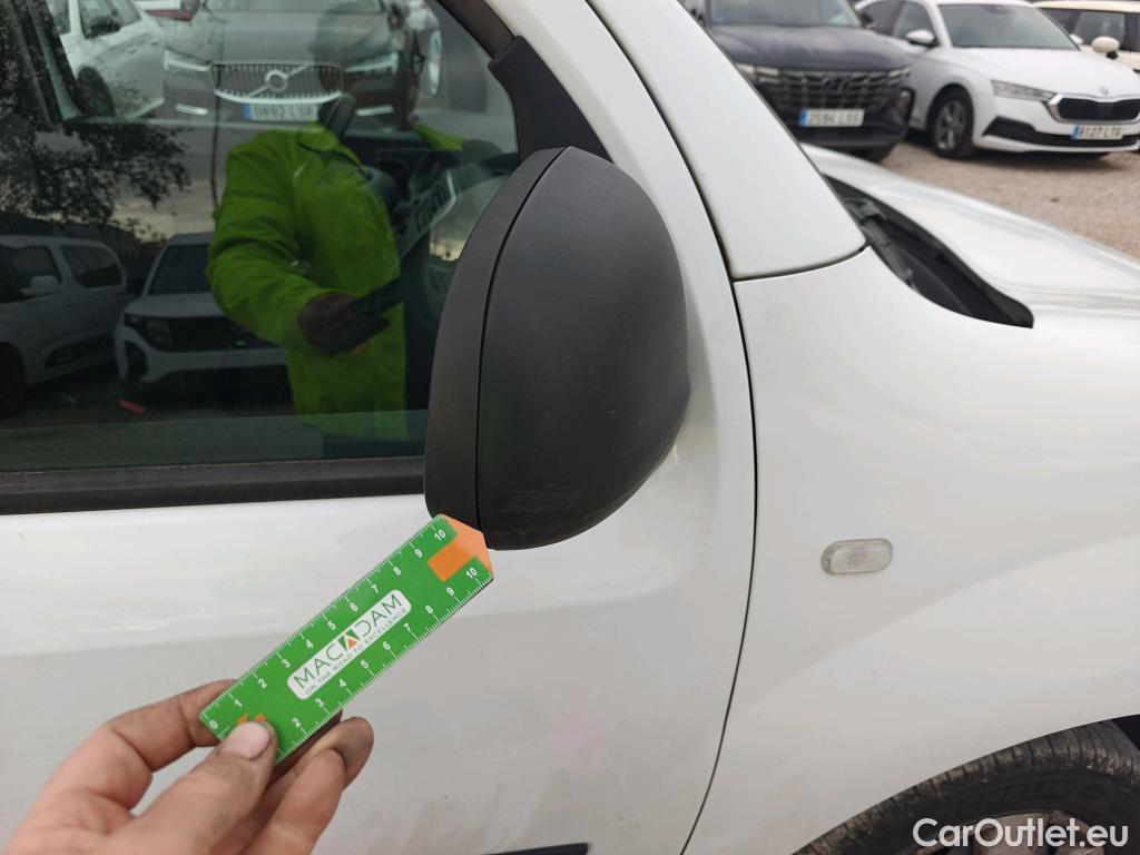  Nissan  NV200 NISSAN NV250 / 2019 / 4P / furgón 3pl 1.5dCi 70 kW (95 CV) L2H1 ÓPTIMA #66