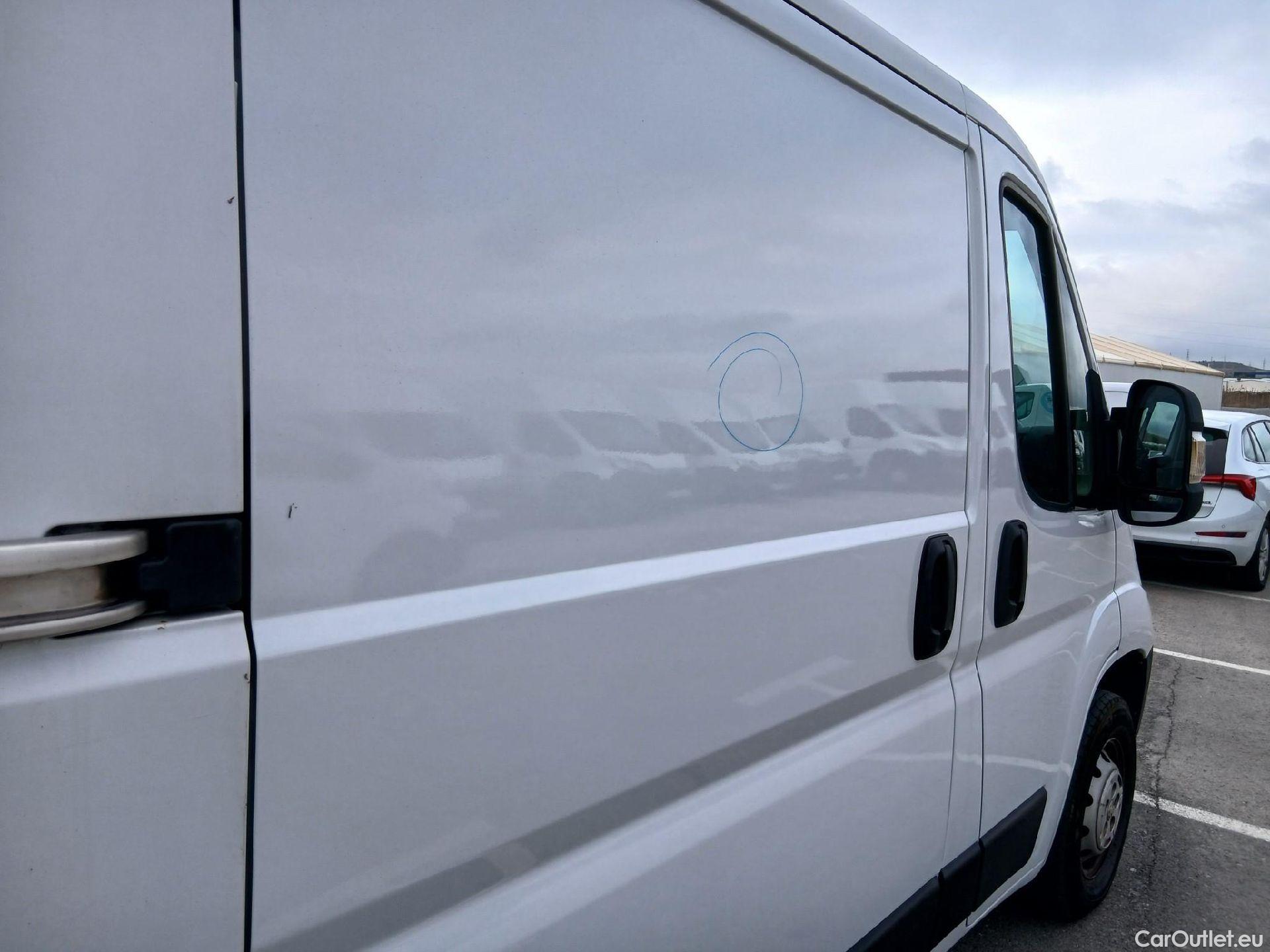  Peugeot  Boxer PEUGEOT  / 2014 / 4P / furgón 333 L2 H1 BHDI 103kW (140CV) S&S 6 V. M (AC) #41