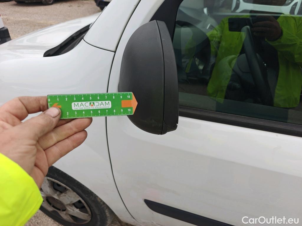  Nissan  NV200 NISSAN NV250 / 2019 / 4P / furgón 3pl 1.5dCi 70 kW (95 CV) L2H1 ÓPTIMA #14