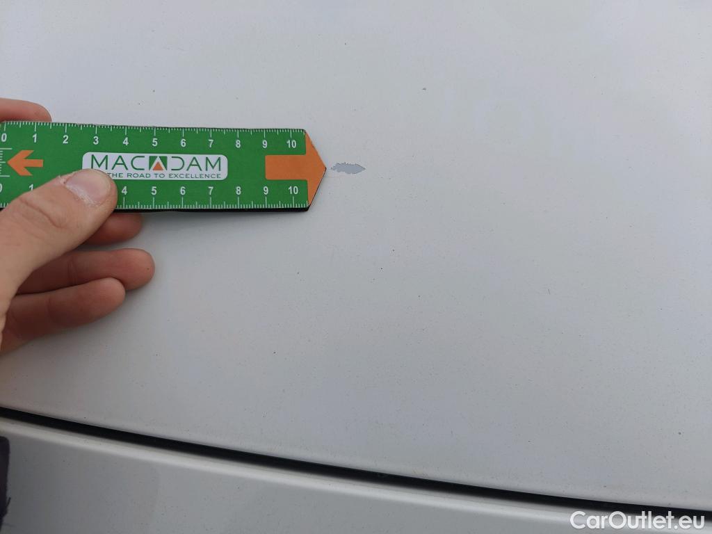  Opel  Vivaro OPEL  / 2019 / 4P / furgón 1.5 Diésel 74kW(100CV)M Std Exp #68