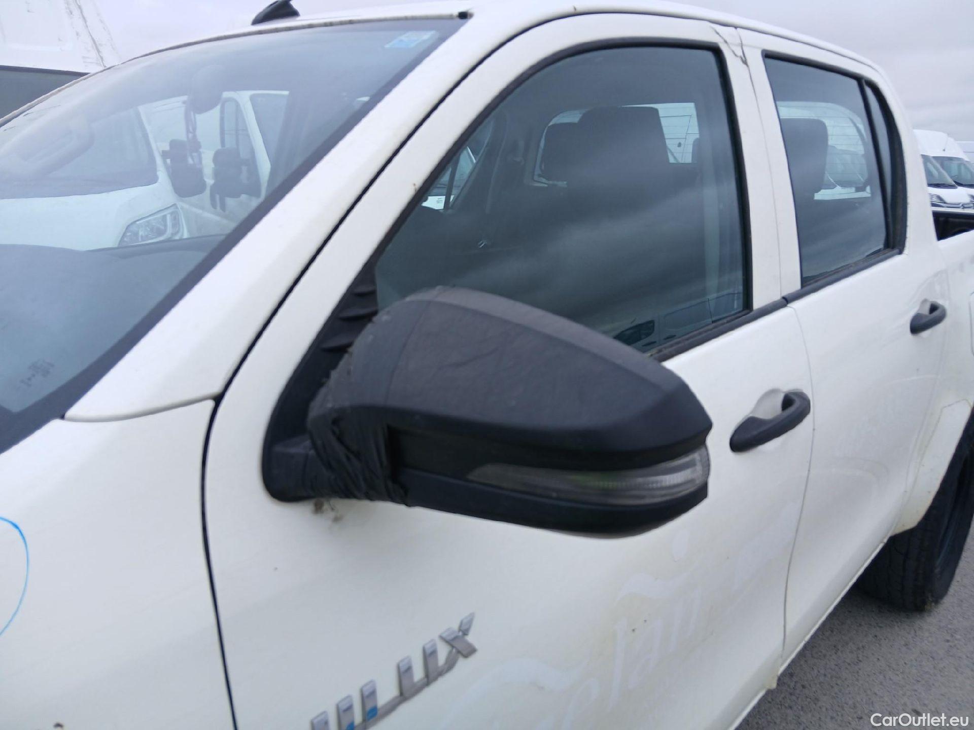  Toyota  Hilux TOYOTA  / 2016 / 4P / pickup 2.4 D-4D Cabina Doble GX #22