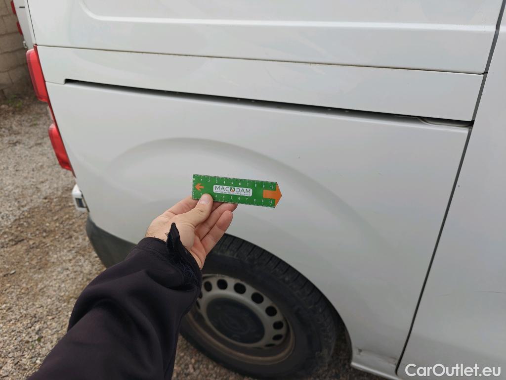  Opel  Vivaro OPEL  / 2019 / 4P / furgón 1.5 Diésel 74kW(100CV)M Std Exp #4