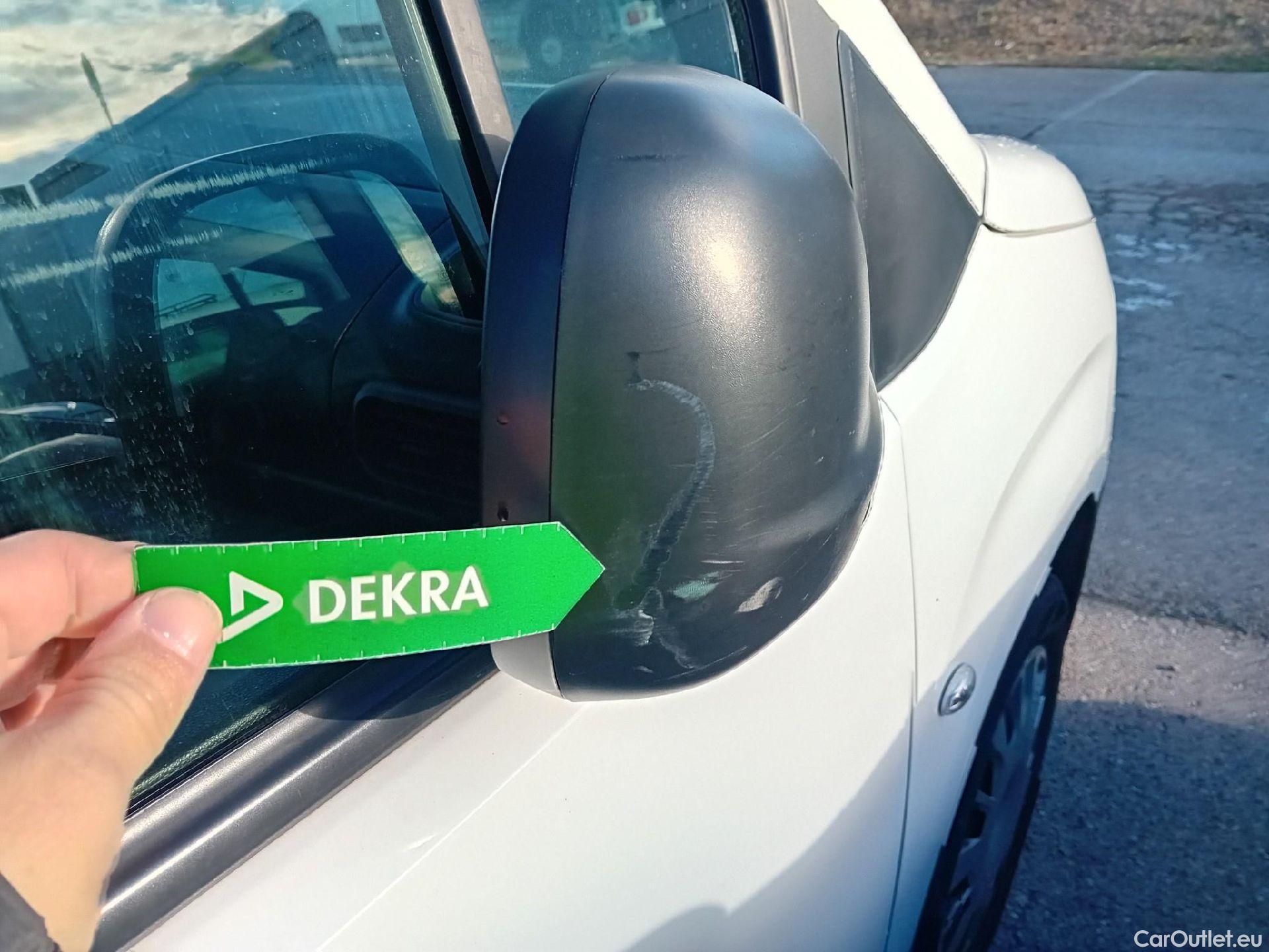  Opel  Combo OPEL  Life / 2018 / 4P / combi 1.5 TD 75kW (100CV) S/S Expression L (combi) (CX) #16