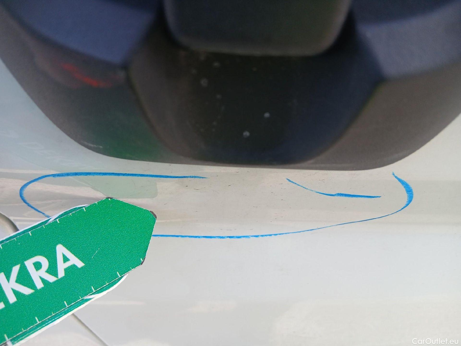  Opel  Movano OPEL  / 2021 / 4P / Furgón Base L2H2 3.5T 2.2 BHDi 88kW #50