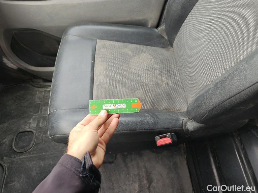  Opel  Vivaro OPEL  / 2019 / 4P / furgón 1.5 Diésel 74kW(100CV)M Std Exp #45