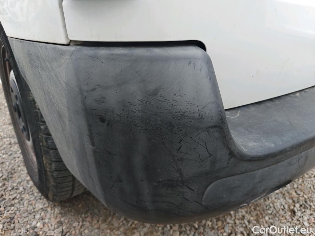  Opel  Vivaro OPEL  / 2019 / 4P / furgón 1.5 Diésel 74kW(100CV)M Std Exp #52