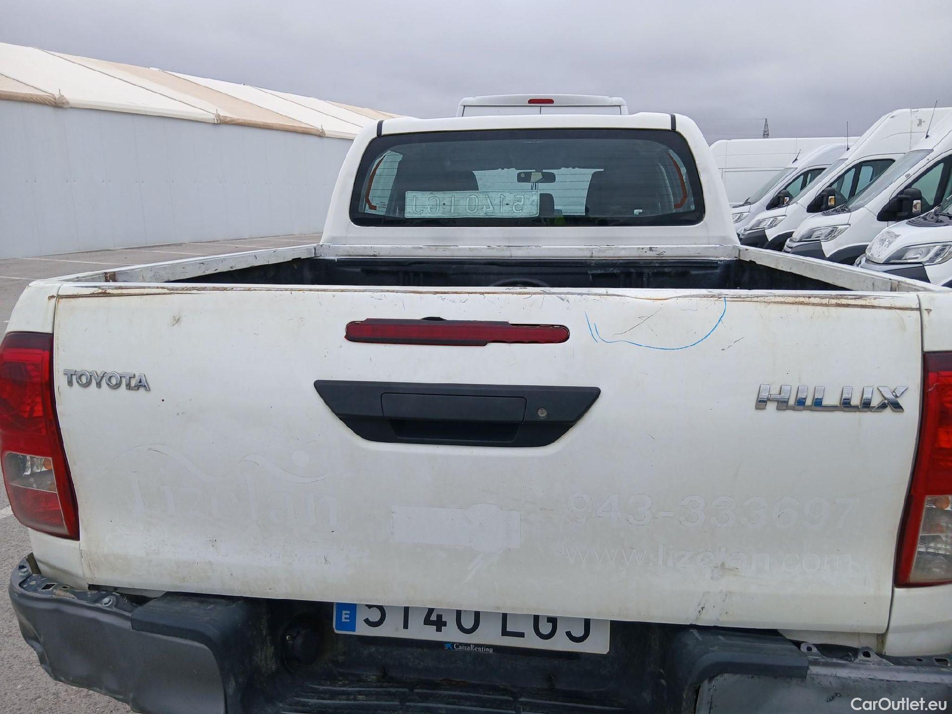  Toyota  Hilux TOYOTA  / 2016 / 4P / pickup 2.4 D-4D Cabina Doble GX #38