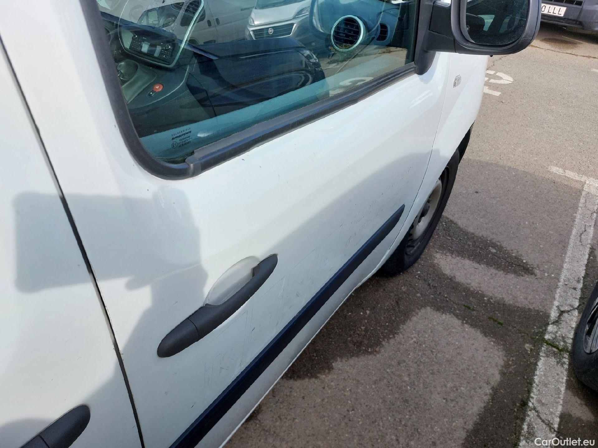  Renault  Kangoo RENAULT  Furgón/2013/3P/furgón derivado de turismo Profesional Blue dCi 70kW (95CV) #31