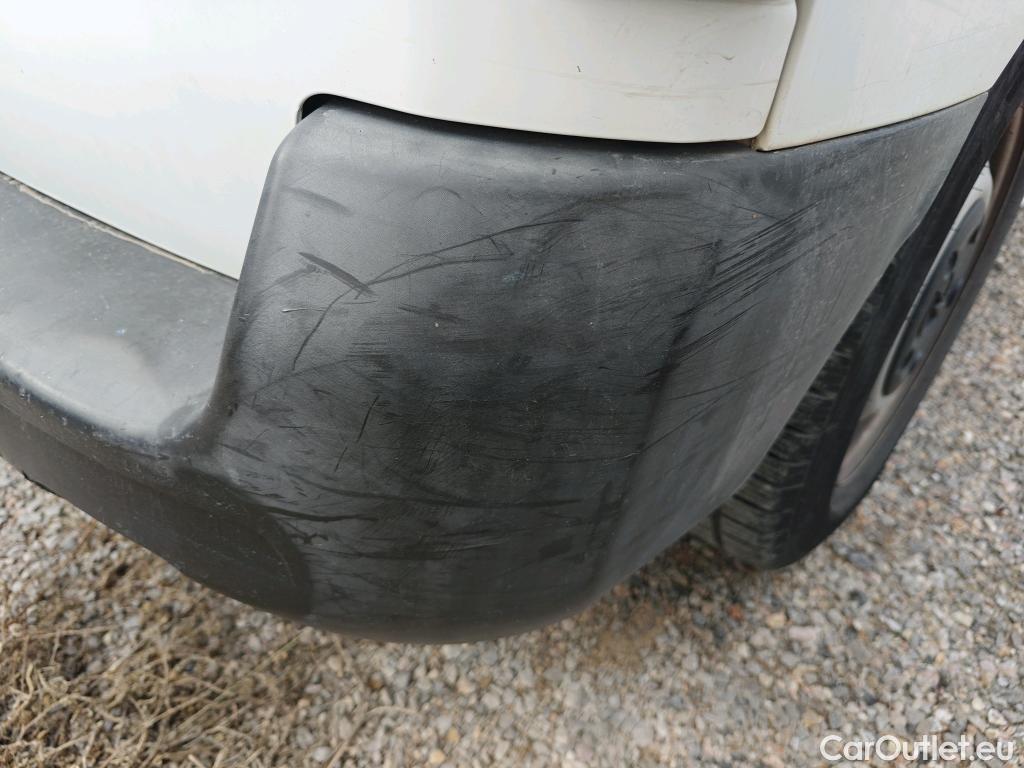  Opel  Vivaro OPEL  / 2019 / 4P / furgón 1.5 Diésel 74kW(100CV)M Std Exp #56