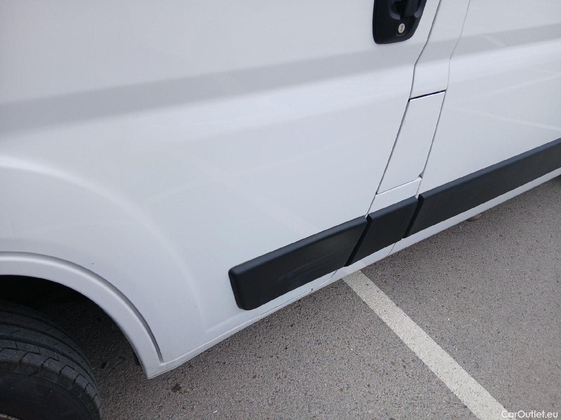  Peugeot  Boxer PEUGEOT  / 2014 / 4P / furgón 333 L2 H1 BHDI 103kW (140CV) S&S 6 V. M (AC) #27