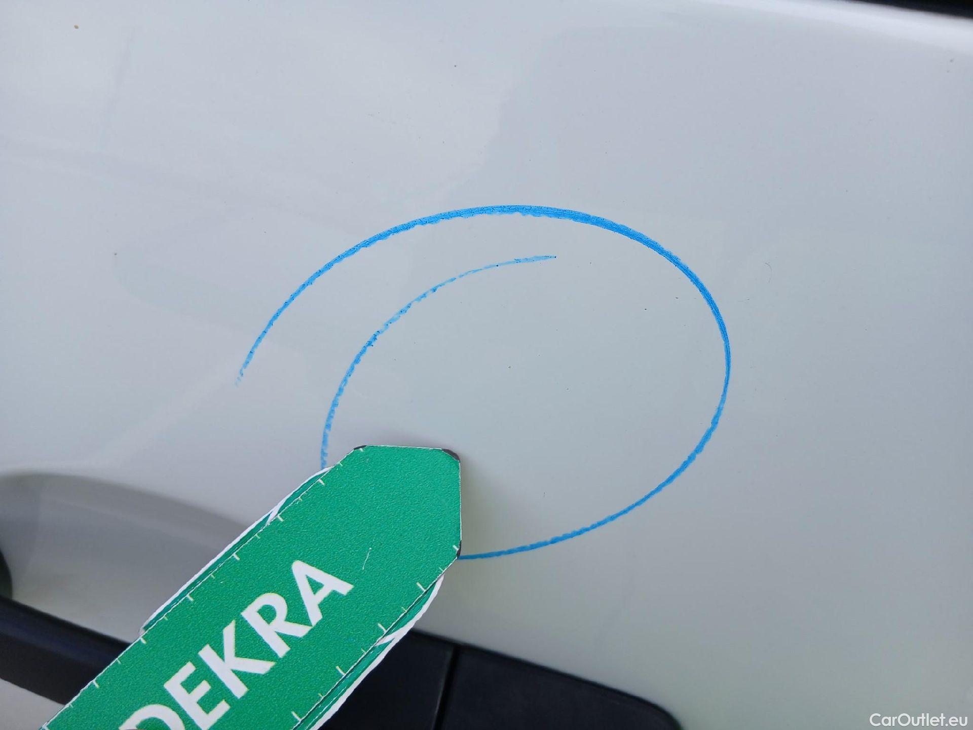  Mitsubishi  L200 MITSUBISHI  / 2019 / 4P / pickup doble cabina D/C 220 DI-D M-Pro #20