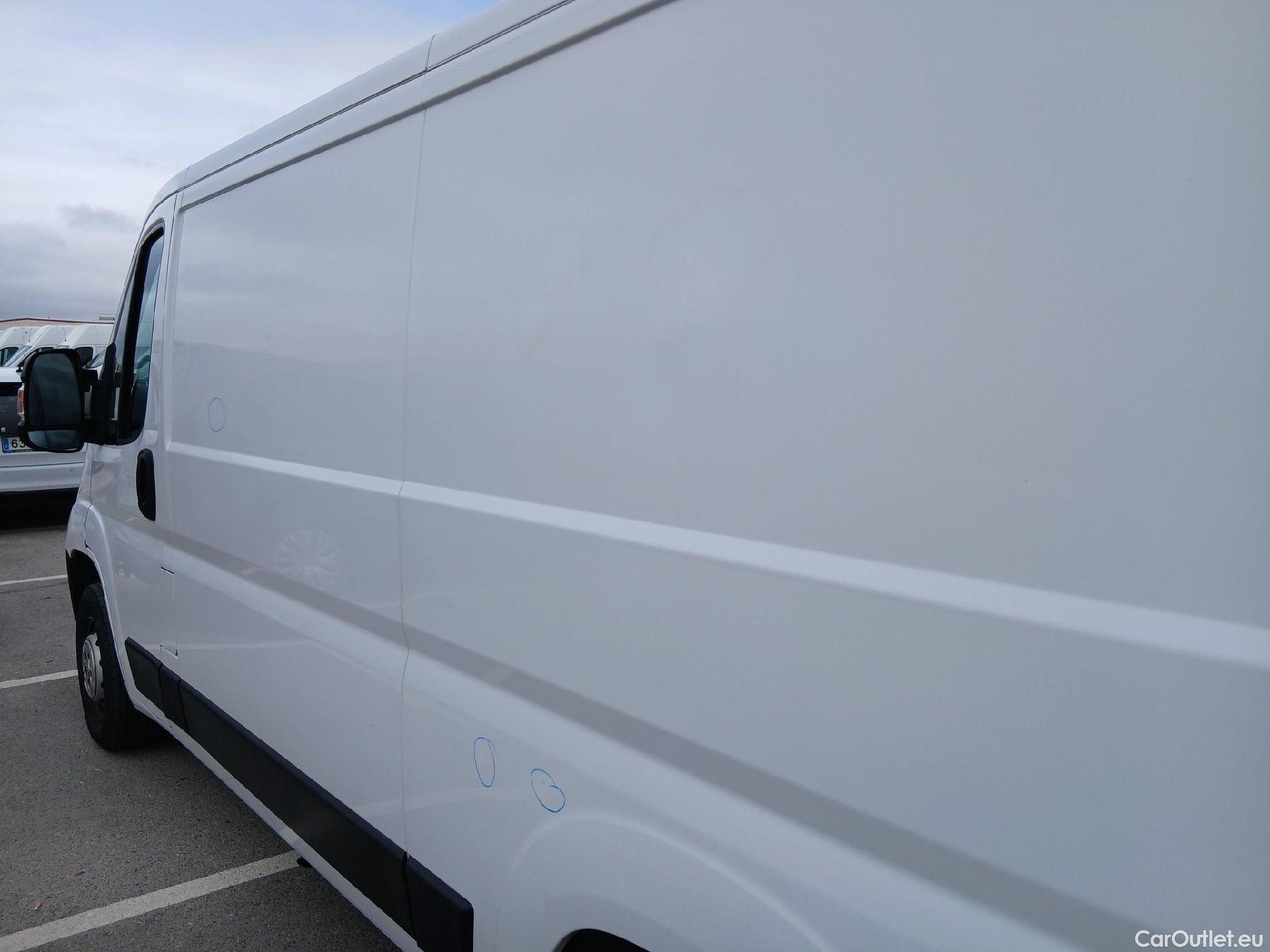  Peugeot  Boxer PEUGEOT  / 2014 / 4P / furgón 333 L2 H1 BHDI 103kW (140CV) S&S 6 V. M (AC) #30