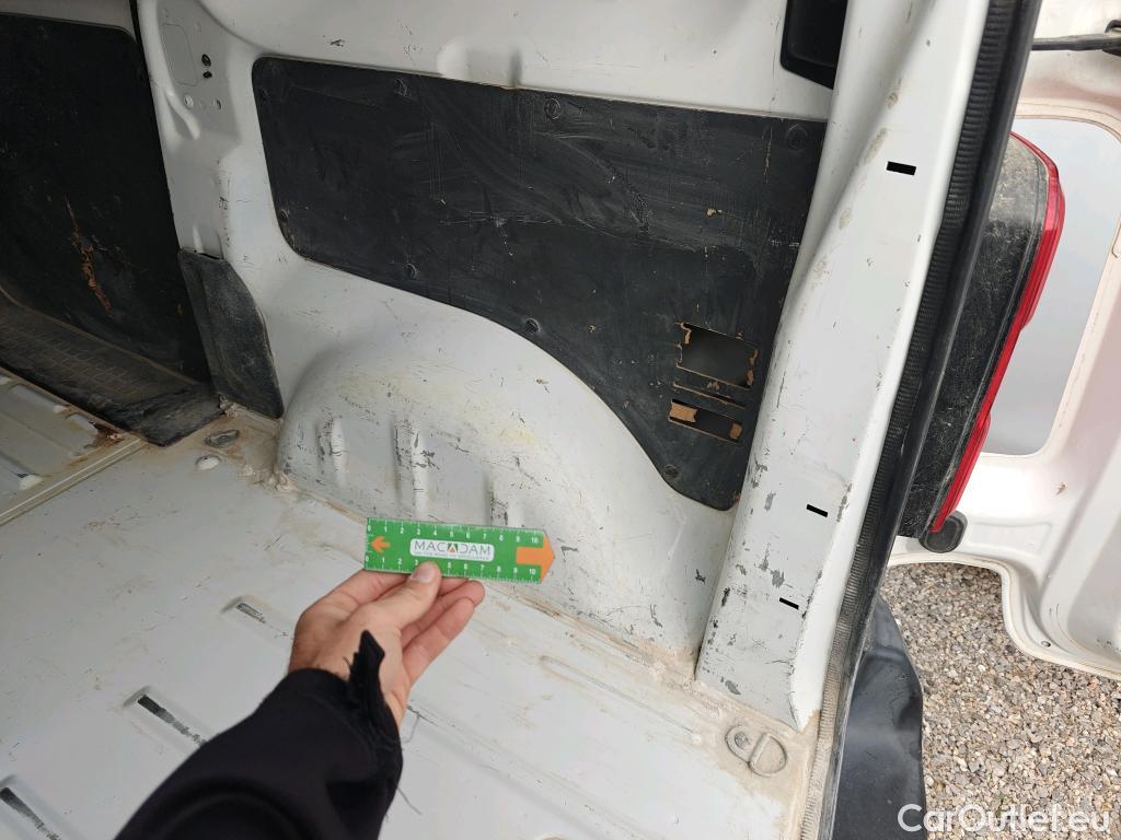  Opel  Vivaro OPEL  / 2019 / 4P / furgón 1.5 Diésel 74kW(100CV)M Std Exp #18