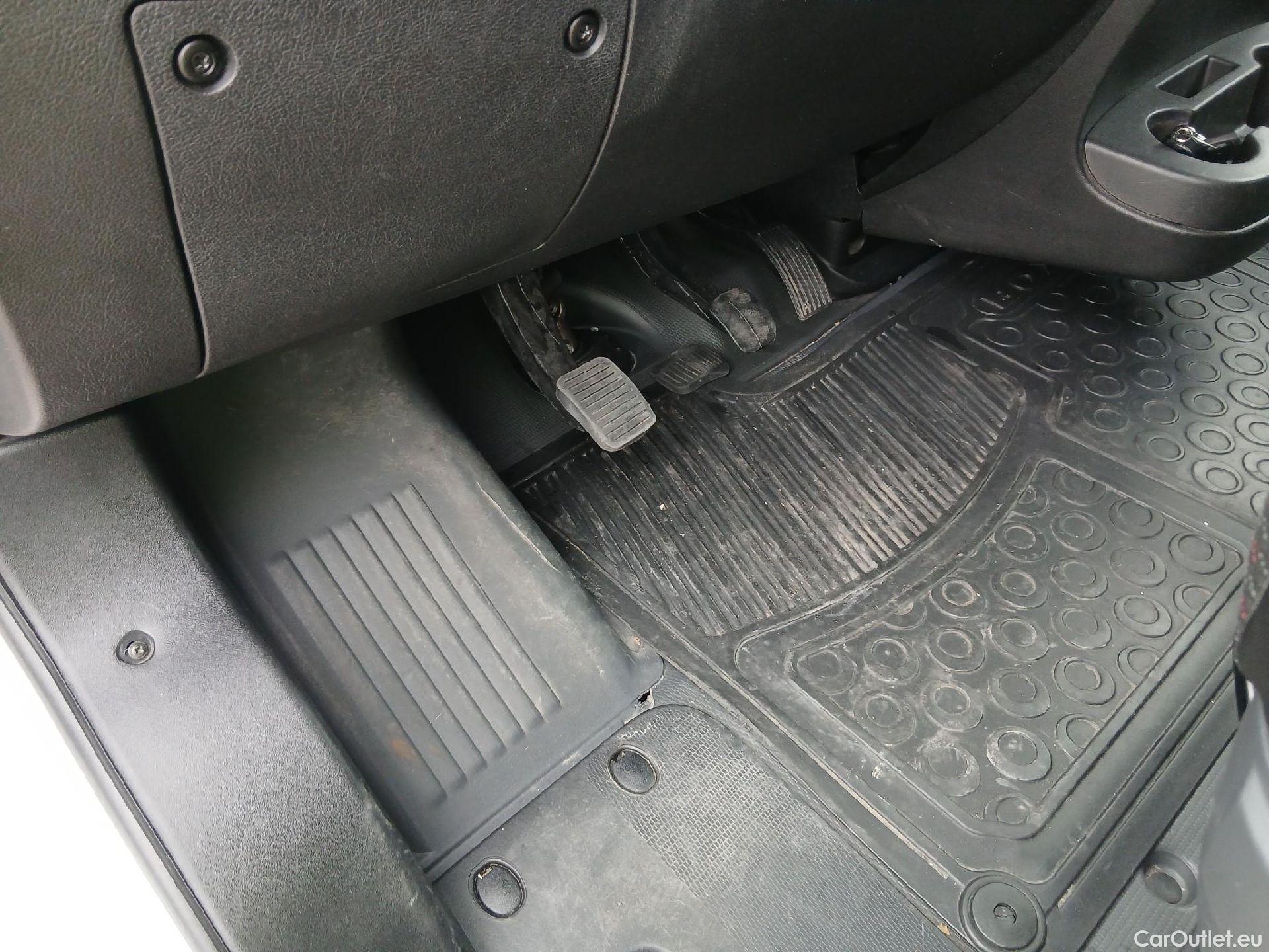  Peugeot  Boxer PEUGEOT  / 2014 / 4P / furgón 333 L2 H1 BHDI 103kW (140CV) S&S 6 V. M (AC) #1