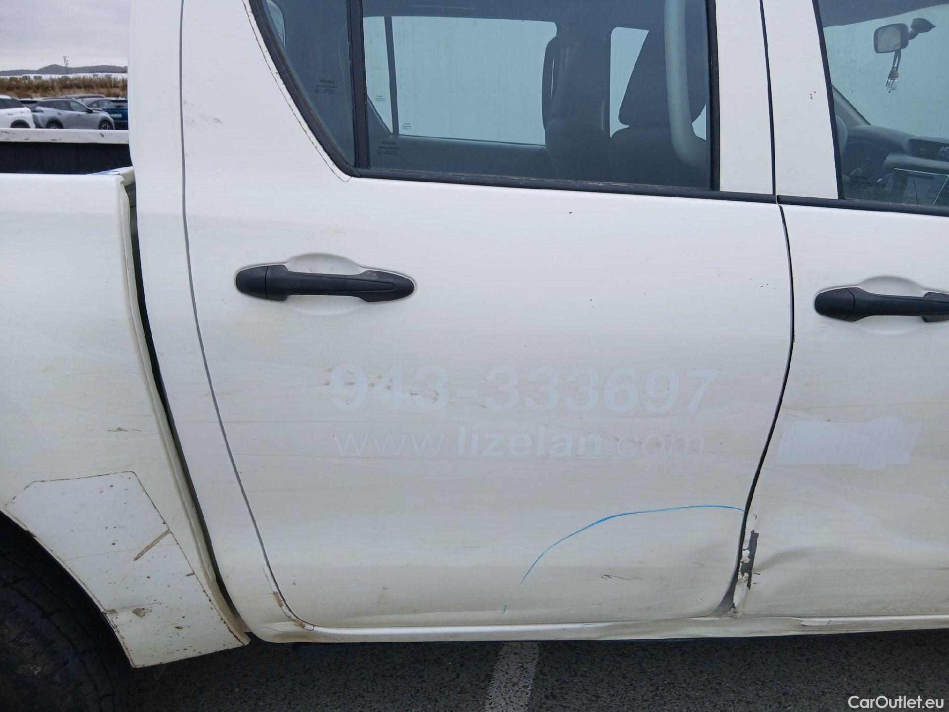  Toyota  Hilux TOYOTA  / 2016 / 4P / pickup 2.4 D-4D Cabina Doble GX #44