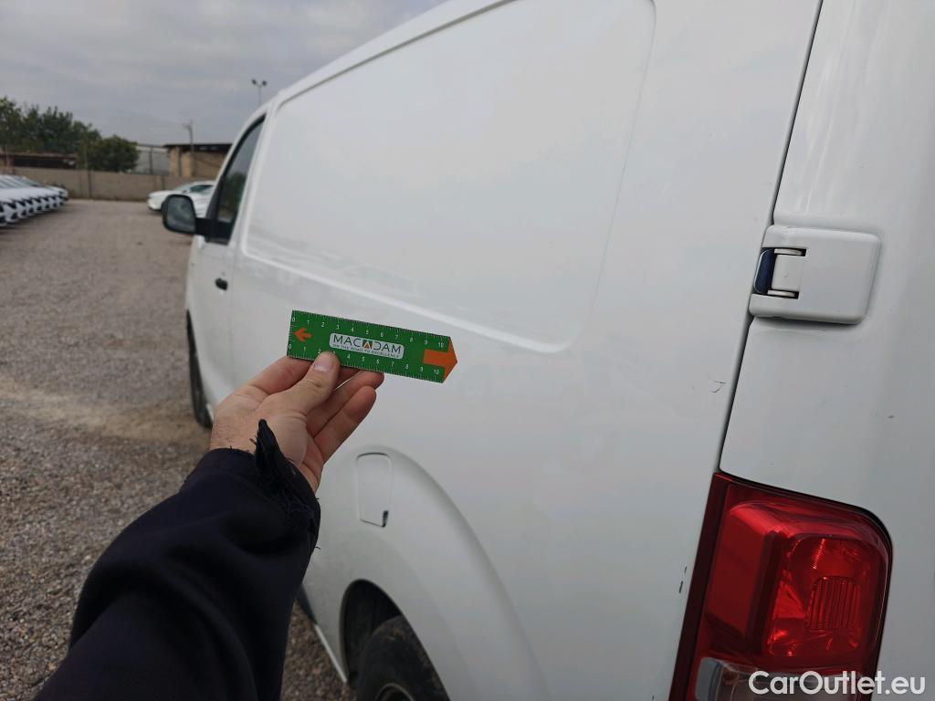  Opel  Vivaro OPEL  / 2019 / 4P / furgón 1.5 Diésel 74kW(100CV)M Std Exp #1