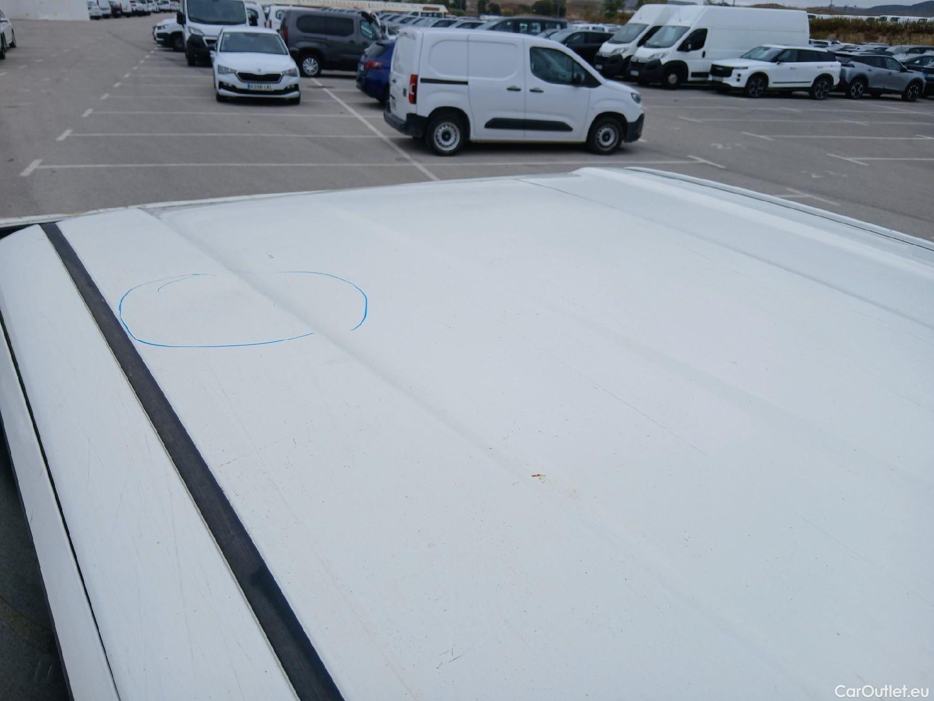  Toyota  Hilux TOYOTA  / 2016 / 4P / pickup 2.4 D-4D Cabina Doble GX #5