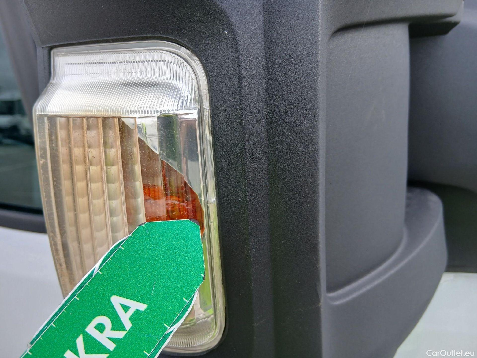  Peugeot  Boxer PEUGEOT  / 2014 / 4P / furgón 333 L2 H1 BHDI 103kW (140CV) S&S 6 V. M (AC) #49