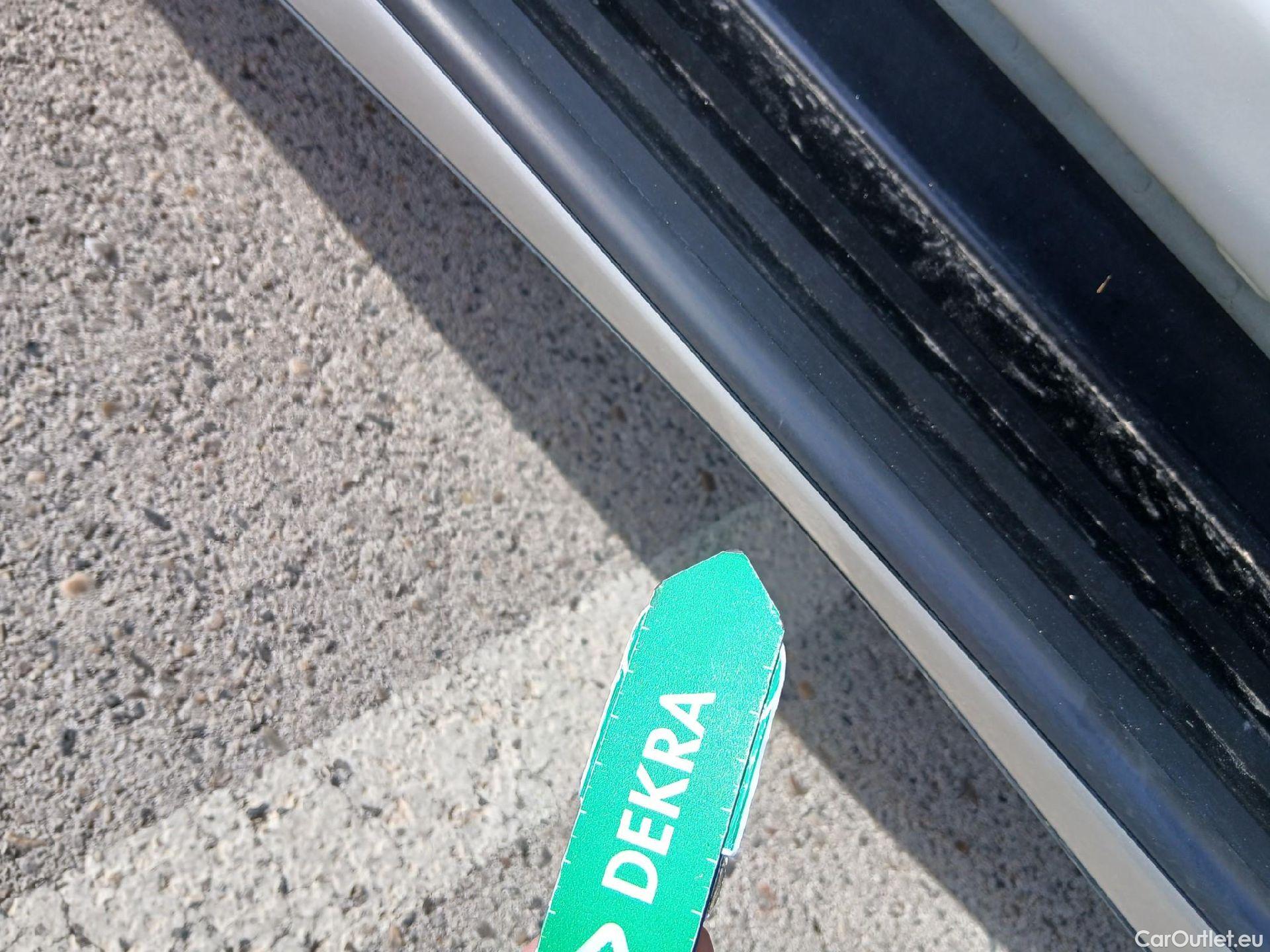  Mitsubishi  L200 MITSUBISHI  / 2019 / 4P / pickup doble cabina D/C 220 DI-D M-Pro #40