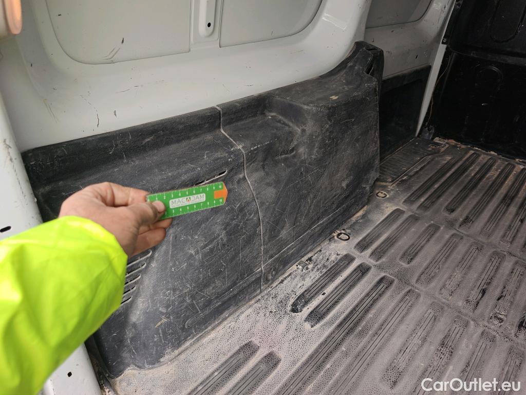  Nissan  NV200 NISSAN NV250 / 2019 / 4P / furgón 3pl 1.5dCi 70 kW (95 CV) L2H1 ÓPTIMA #69