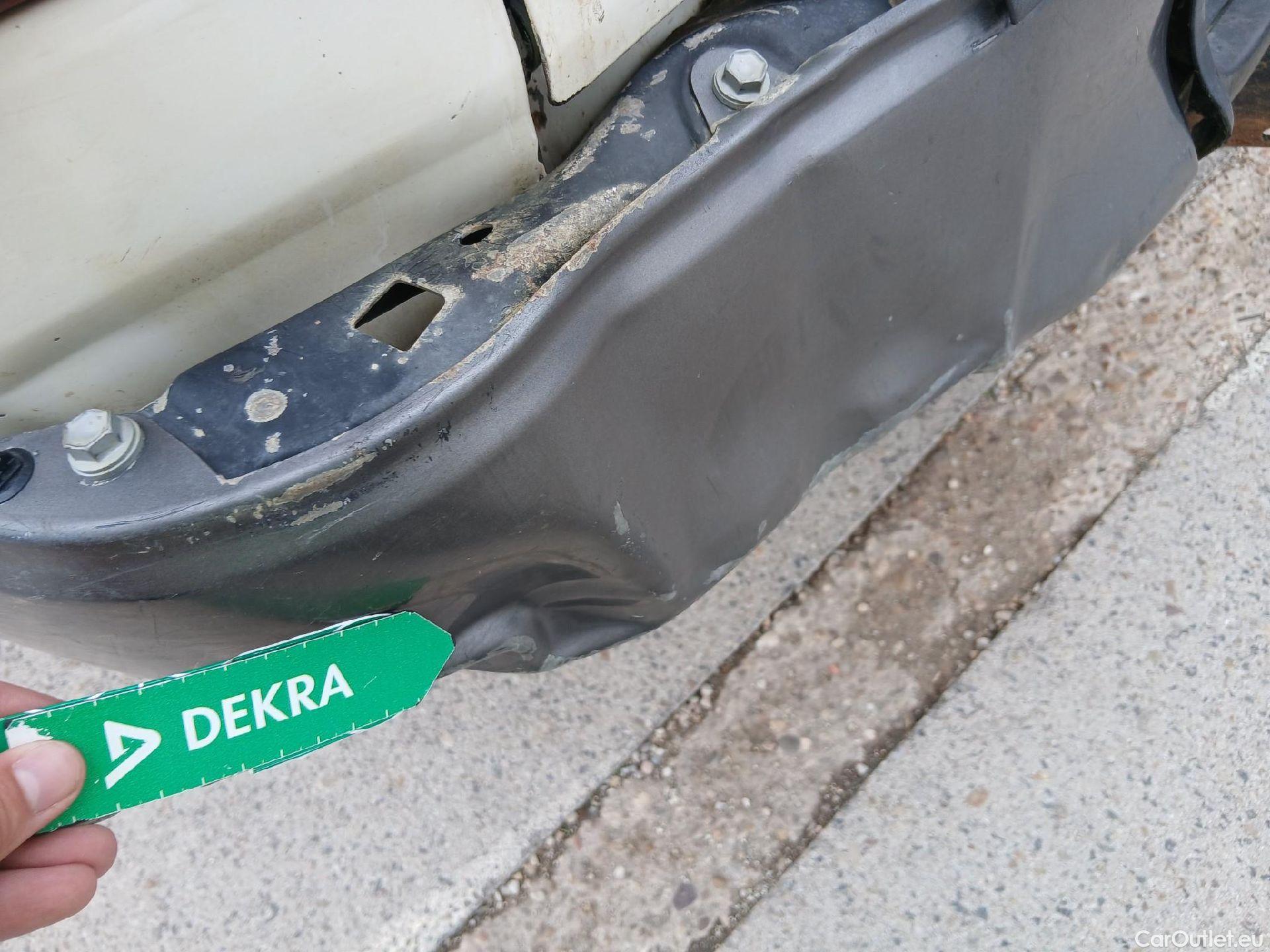  Toyota  Hilux TOYOTA  / 2016 / 4P / pickup 2.4 D-4D Cabina Doble GX #30