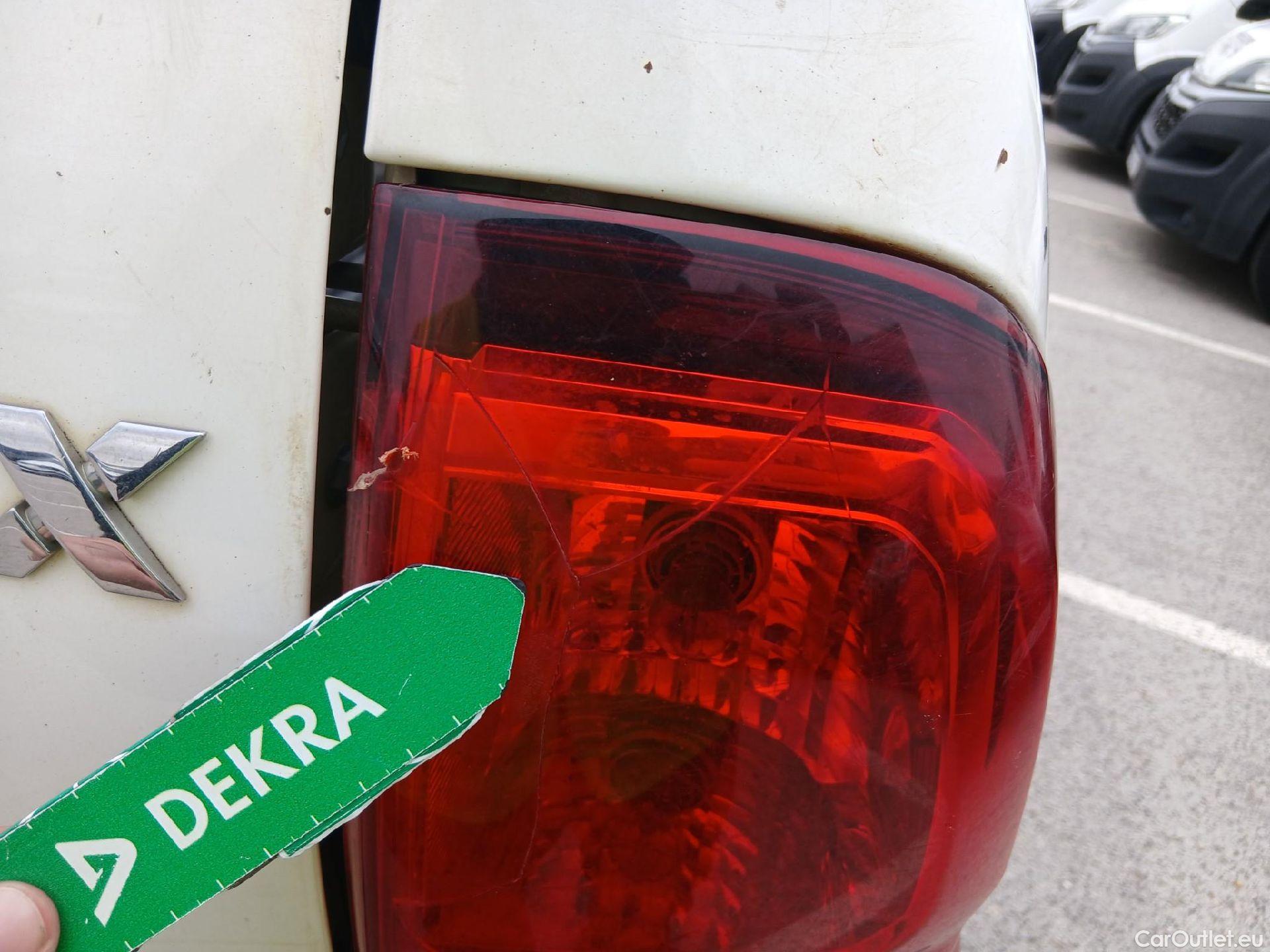  Toyota  Hilux TOYOTA  / 2016 / 4P / pickup 2.4 D-4D Cabina Doble GX #35