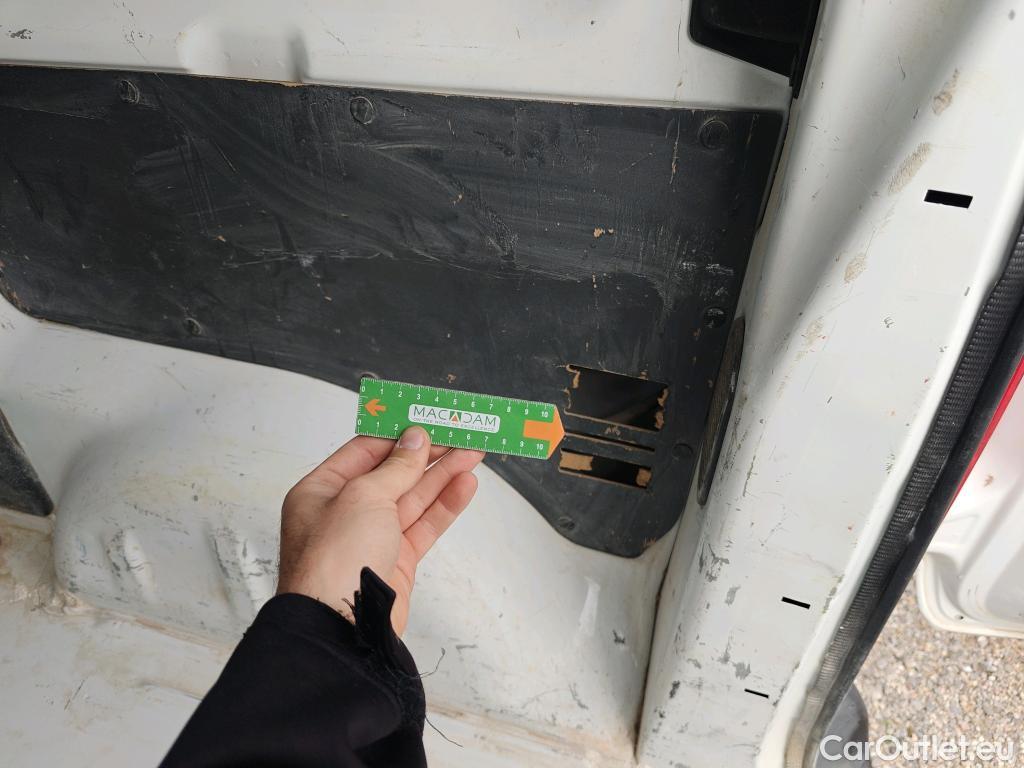  Opel  Vivaro OPEL  / 2019 / 4P / furgón 1.5 Diésel 74kW(100CV)M Std Exp #50